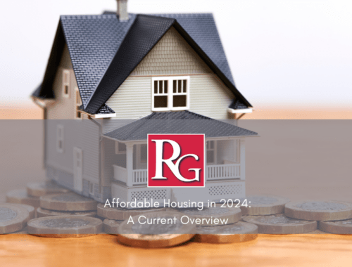 Deciding when to purchase a home in the Quad Cities, Arizona, is a big choice that affects both your finances and your lifestyle.